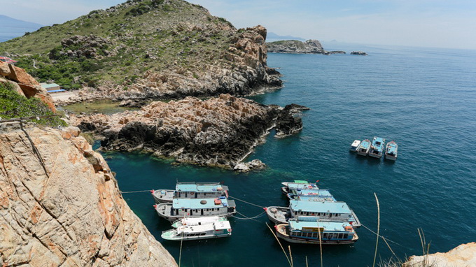http://images.tuoitre.vn/tianyon/ImageView.aspx?ThumbnailID=712086