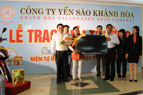 http://yensaokhanhhoa.com.vn/yensao/app/webroot/upload/images/Thieu-Thi-Huong---TV-40in.jpg