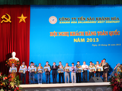 http://baokhanhhoa.com.vn/dataimages/201306/original/images852643_yensao.jpg