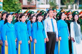 KHÁNH HÒA: TRANG TRỌNG LỄ CHÀO CỜ THÁNG 10 – HƯỚNG TỚI KỶ NIỆM 96 NĂM NGÀY THÀNH LẬP HỘI LHPN VIỆT NAM
