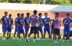 Sanna Khánh Hòa Biển Việt Nam: Đi tìm lối chơi kết dính