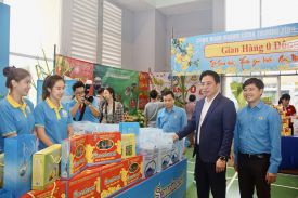 Công ty Cổ phần Nước giải khát Yến sào Khánh Hòa triển khai gian hàng 0 đồng trong chương trình “Tết sum vầy - Xuân gắn kết - Quý Mão 2023”