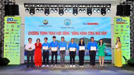 Tiếp sức cho con em ngư dân đến giảng đường