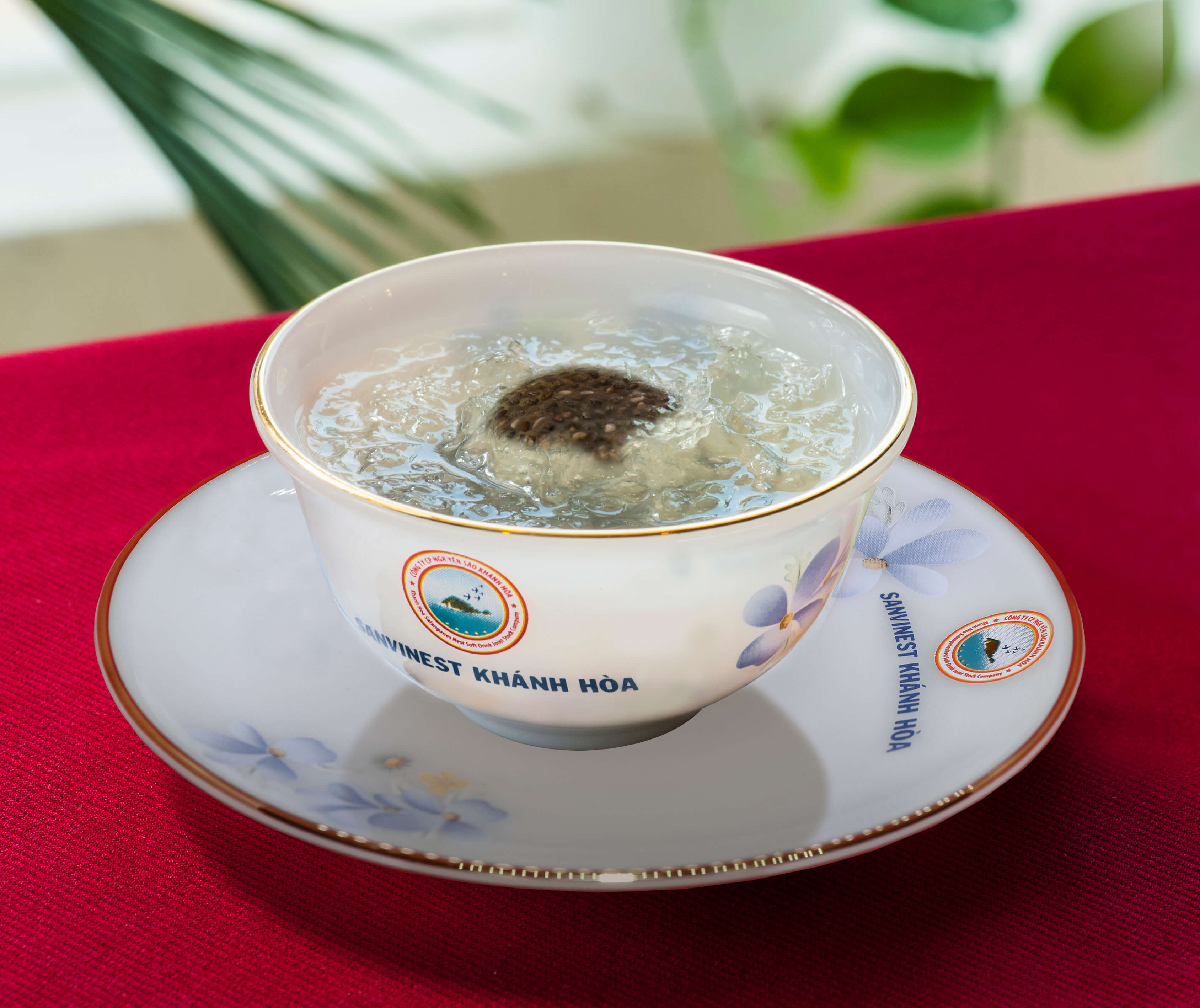 Yến sào chưng hạt chia